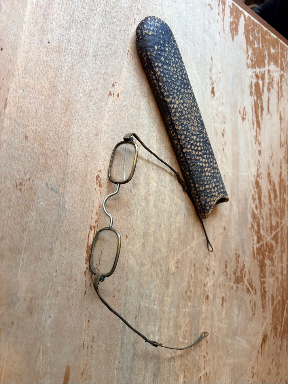 Antique Wire Rim Eyeglasses Spectacles Cable Temples w/ Case